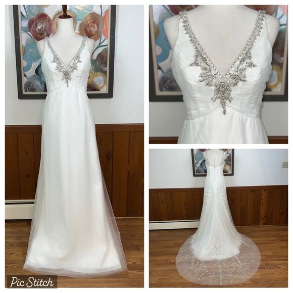 Stunning Forever Yours Mesh Wedding Gown! - Picture 1 of 9